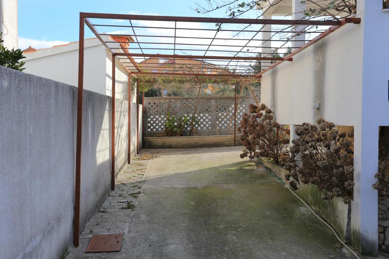 Apartments By The Sea Slatine, Ciovo - 16345 外观 照片